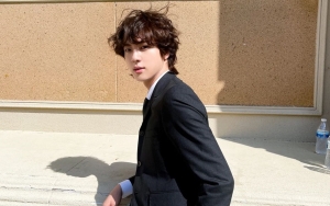 Jin BTS Tegur Fans Yang Fokus Lihat Bentuk Tubuhnya