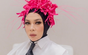 Melly Goeslaw Pamer Penampilan Ngejreng Usai Berhasil Pangkas BB 25 Kilo Lewat Operasi