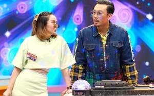 Denny Sumargo Tolak Podcast Unfaedah, Denise Chariesta Sindir Omongan Depan Wartawan