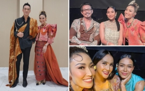 7 Potret Ayu Dewi Tampil Classy Bareng Para Artis Usai Fotonya Dipajang Denise Chariesta