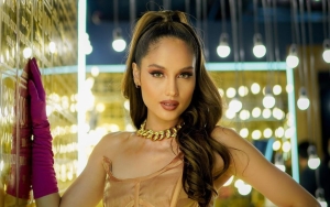 Outfit Cinta Laura Tak Kalah Memukau Dari Para Pemain Kala Hadiri Gala Premiere 'Sri Asih'