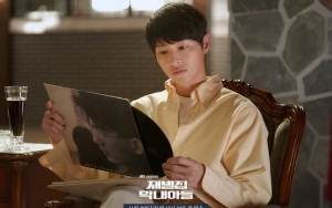 Usai Dilecehkan, Song Joong Ki Pamer Visual Awet Muda Jadi Mahasiswa di 'Reborn Rich'