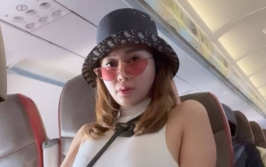 Ngebet Minta Di-Follback Ayu Dewi Cs, Denise Chariesta: Aku Cuma Mau Temenan