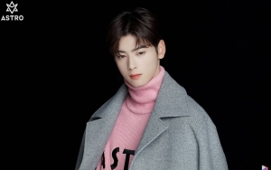 Cha Eun Woo ASTRO Malu-malu Dijaili Staf di Teaser YouTube Pribadi