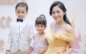 Positif Vibes, Rachel Vennya Tunjukkan Cara Tak Biasa Bangunkan Anak dari Tidur