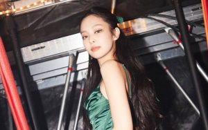 Punya Makna Tersembunyi, Jennie BLACKPINK Terima Hadiah Spesial di Bandara