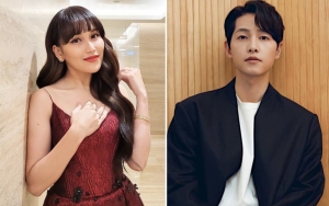 Heboh Ayu Ting Ting Beri Love Sign Saat Bertemu Song Joong Ki