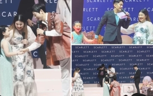 7 Potret Arsy Hermansyah Hadiri Meet & Greet Song Joong Ki, Selfie Bareng Sukses Bikin Iri