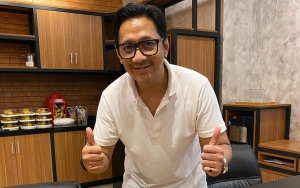 Andre Taulany Asyik Joget di Atas Panggung, Malah Dikira Jackie Chan