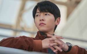 Pembatalan Siaran 'Reborn Rich' Song Joong Ki Bikin Suudzon, JTBC Angkat Bicara
