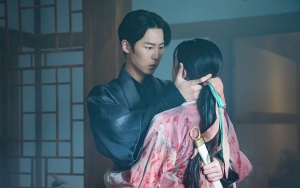 Kemiripan Poster Go Yoon Jung & Lee Jae Wook di 'Alchemy of Souls 2' Dengan 'Snowdrop' Disorot