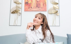 Ayu Dewi Spill Bisnis Baru Lagi, Aksi Teriak-Teriak Main Tenis Ikut Curi Perhatian