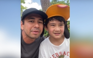 Selalu Kagum dengan Piala-piala Raffi Ahmad, Rafathar Kini Akhirnya Raih Medali Pertama