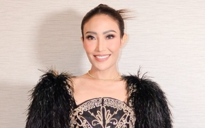 Ayu Dewi Curhat Soal Kenikmatan Usai Auranya Dipuji Terpancar Sepulang Umrah