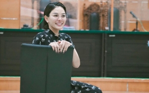 Nikita Mirzani Tampak Bersemangat Saat Hakim Minta Dito Mahendra Dihadirkan Dalam Persidangan