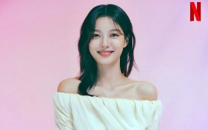 Kim Yoo Jung Jadi Putri Bangsawan di Foto Terbaru untuk Drama Teater 'Shakespeare in Love'