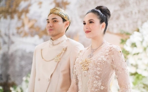 Pernikahan Digelar Tertutup, Chelsea Islan dan Rob Clinton Pancarkan Aura Bahagia