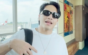 Jefri Nichol Diam-diam Datangi KUA Sambil Rangkul Cewek Bikin Kepo