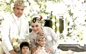 Momen Jan Ethes & Sedah Mirah Bawakan Cincin Kawin Kaesang-Erina Gudono, Gemoy Banget!