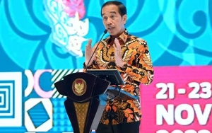 Sempat Dibujuk, Jokowi Akhirnya Mengalah Kala Sang Cucu Enggan Pakai Beskap di Nikahan Kaesang