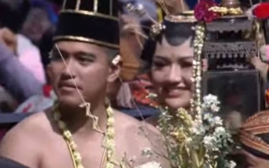Kaesang & Erina Gudono Dikirab Keliling Solo Bak Keluarga Kerajaan