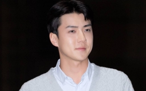 Sehun EXO Girang Kagumi Piramida Mesir, Tak Sabar Pamer Foto Kocak ke Bestie