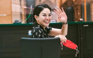 Nikita Mirzani Tampil Cantik Pakai Gaun Hitam di Persidangan, Dito Mahendra Justru Absen