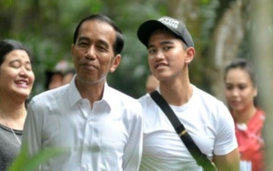 Ekspresi Kewalahan Jokowi Kala Gendong Kaesang Di Momen Siraman Akhirnya Terkuak