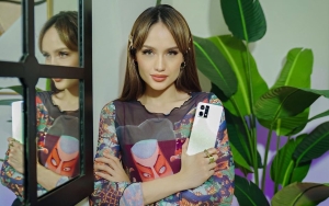 Bak Miss Universe, Cinta Laura Tampil dengan Gaun Berani Tuai Pujian