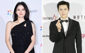 AAA 2022: Momen Han So Hee Terekam Gandeng Kim Seon Ho Jadi Sorotan