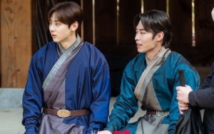 Hwang Minhyun Protes Syuting Gampang Lee Jae Wook di 'Alchemy of Souls: Light and Shadow'
