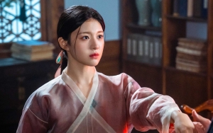 Bintangi 'Alchemy of Souls 2', Proyek Lawas Go Yoon Jung Mendadak Disorot