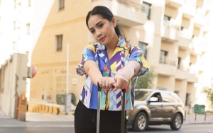 Cara Nagita Slavina Pakai Parfum Jadi Sorotan