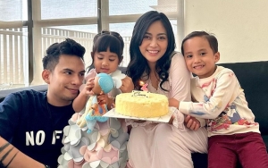 Tak Sunggingkan Senyuman, Ekspresi Xabiru Dicium Rachel Vennya-Okin di Momen Ultah Curi Perhatian