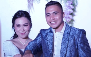 Resmi Menikah, Aprilio Manganang Pamer Tatapan Romantis ke Istri Bikin Kaum Jomblo Minggir