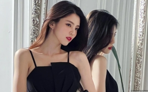 Han So Hee Bahas Foto Viralnya Saat Tampil Secantik Putri di British Fashion Awards