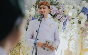 Gibran Rakabuming Santuy Main Sepeda Anak Kecil di Depan Presiden Jokowi