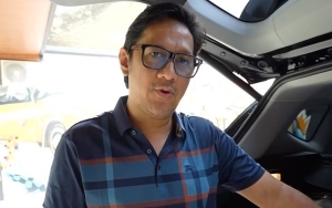 Jarang Publish, Andre Taulany Pajang Foto Ibu seraya Tulis Pesan Haru