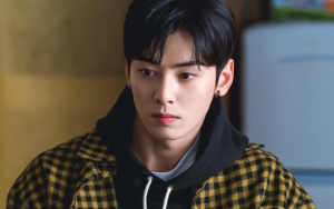 Cha Eunwoo ASTRO Bikin Sutradara Takjub Usai Akting dalam Bahasa Latin dan Italia di 'Island'