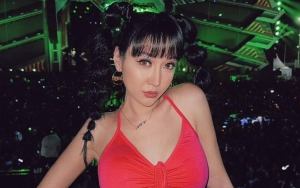 Lucinta Luna Berhasil Taklukan Pelayan Karen's Diner