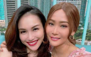 Inul Daratista Ucapkan Hari Ibu, Wajah Ayu Ting Ting Sang Calon Besan Justru Jadi Sorotan