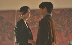 Song Joong Ki Dibilang Lebih Cocok Nikahi Park Ji Hyun di 'Reborn Rich'