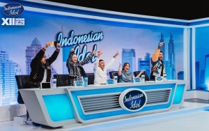 BCL Diledek Pakai Celana Sampai Leher, Ternyata Busana Kelas Dunia Harga Fantastis