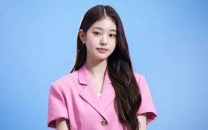 SBS Gayo Daejun 2022: Jang Won Young IVE Tampil Imut dengan Kostum dan Jepit Mahal