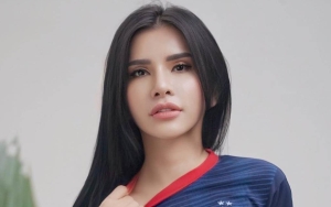 Maria Vania Tulis Rayuan Saat Pamer Foto Kunjungi Keajaiban Alam