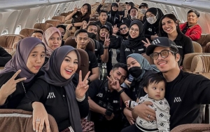 Airport Fashion Ameena Putri Atta-Aurel Berlevel Kelas Dunia, Harga Stroller Tak Kalah Fantastis