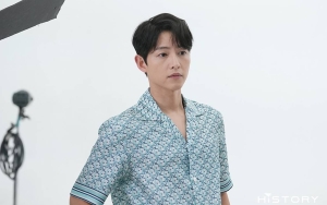 Agensi Song Joong Ki Bantah Audisi Serial TV Inggris Demi Pacar