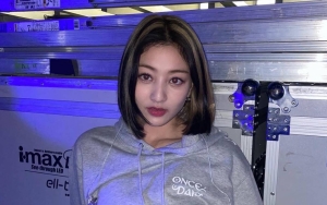 Bukan Konser TWICE, Jihyo Sibuk Fanservice Sampai Telat Masuk Formasi Dance 