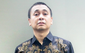 Raditya Dika Pusing YouTube Miliknya Kena Hack, Minta Abaikan Video yang Muncul