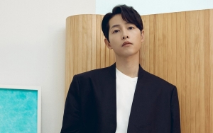 Berkat Pacar Bule, Song Joong Ki Diyakini Gak Palsukan Tinggi Badan